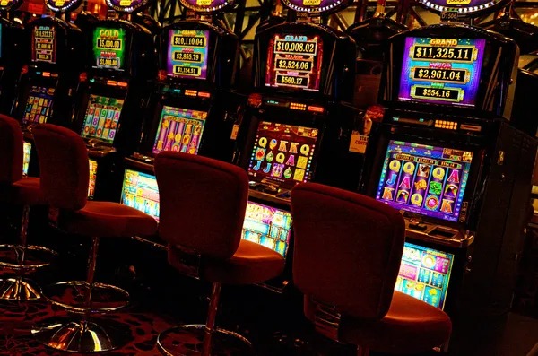 ketua platform interface showing live-dealer table, slot games, and sportsbook betting options on mobile